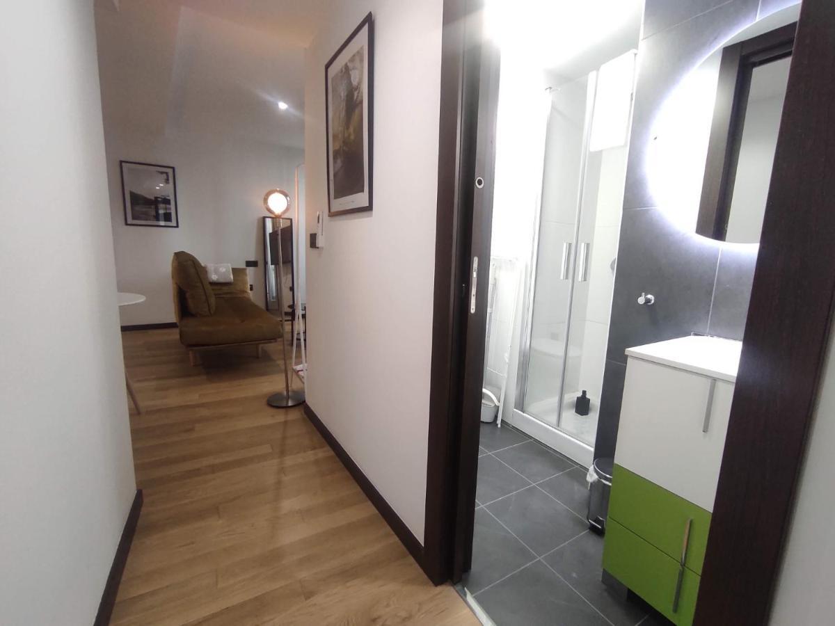 1A. Estudio Para Disfrutar Y Tapear En Ourense Esterno foto